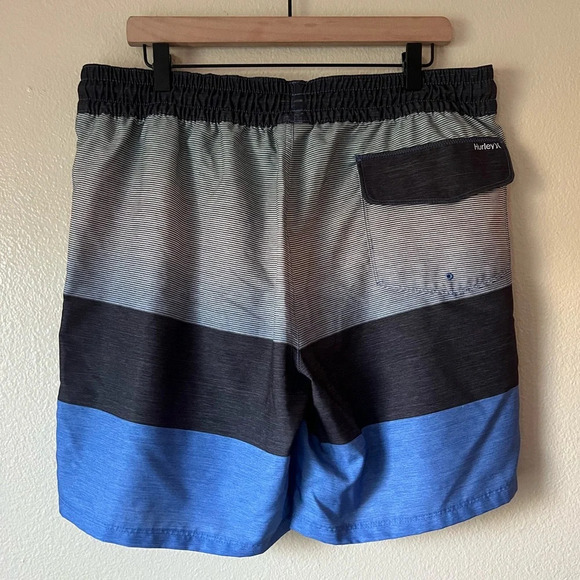 HURLEY Striped Volley Shorts - Picture 5 of 6